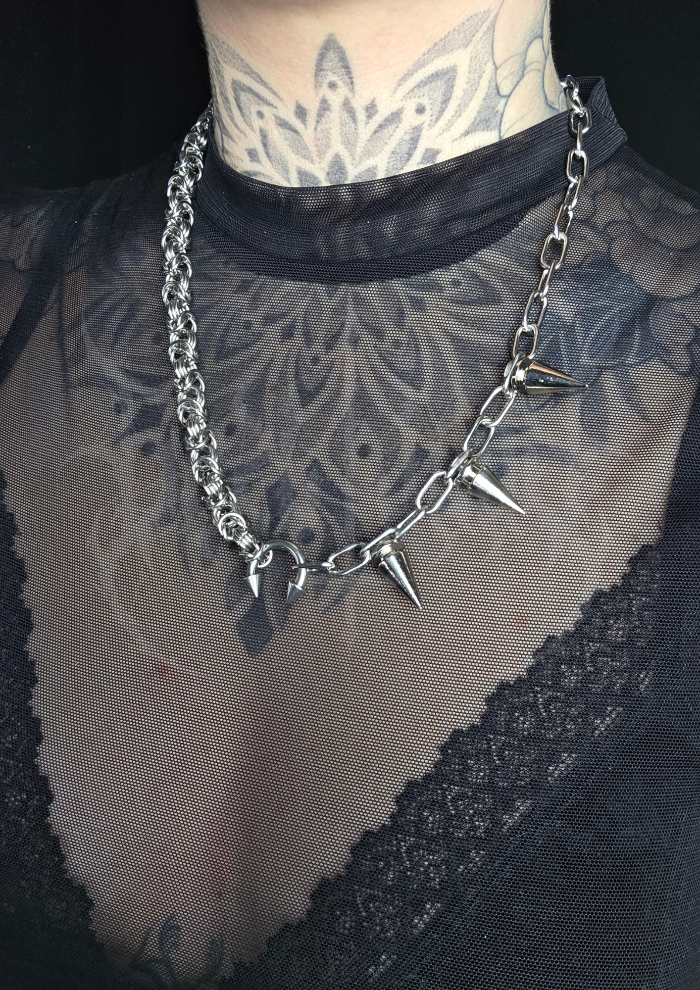 COLLIER UNIQUE - 057