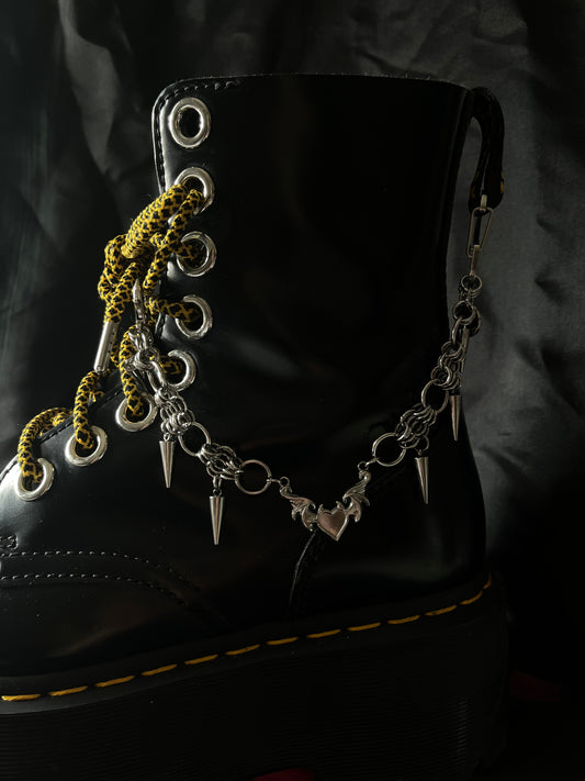 “EVIL HEART” BOOT CHAIN