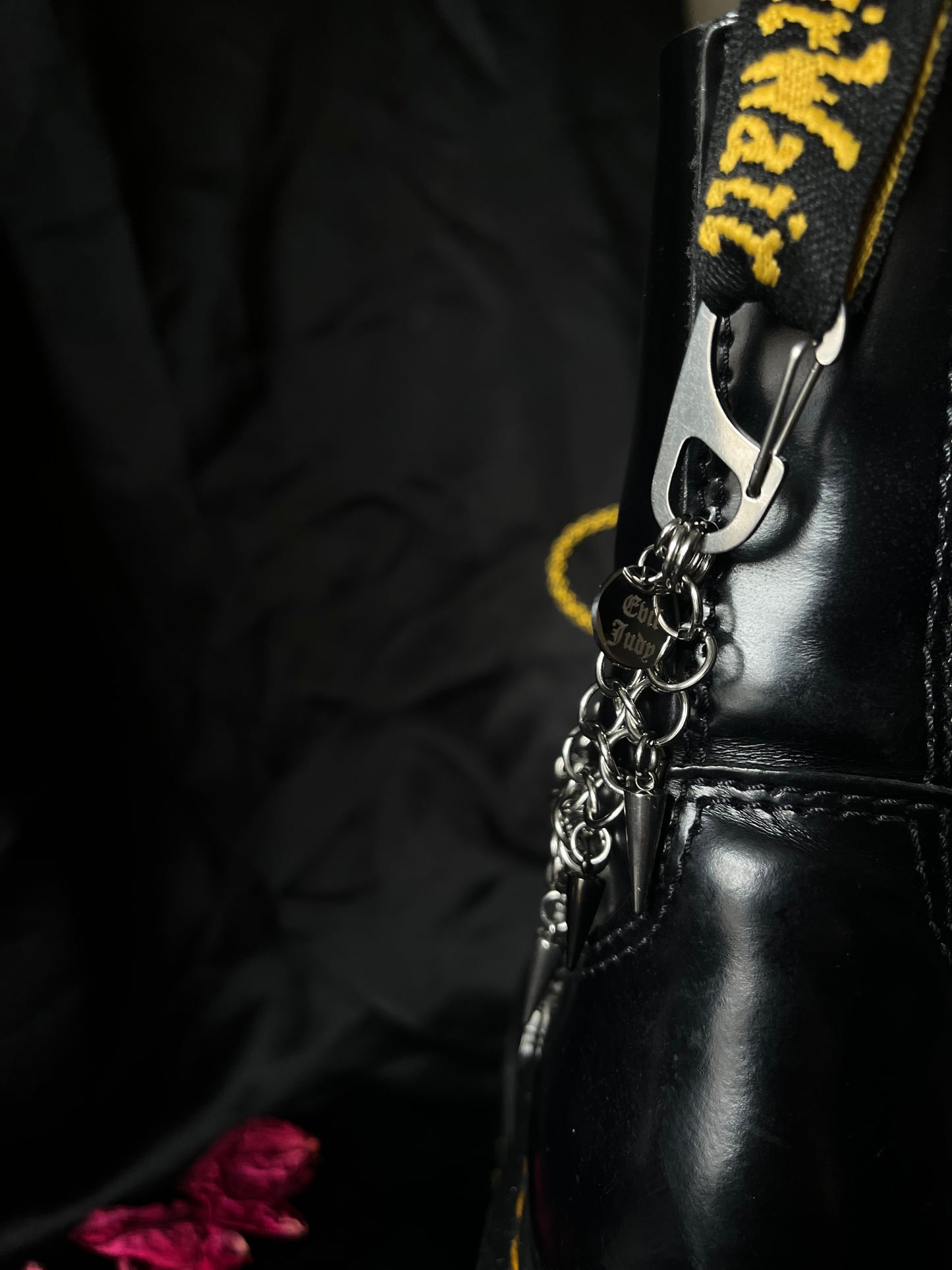 “SAINT” BOOT CHAIN