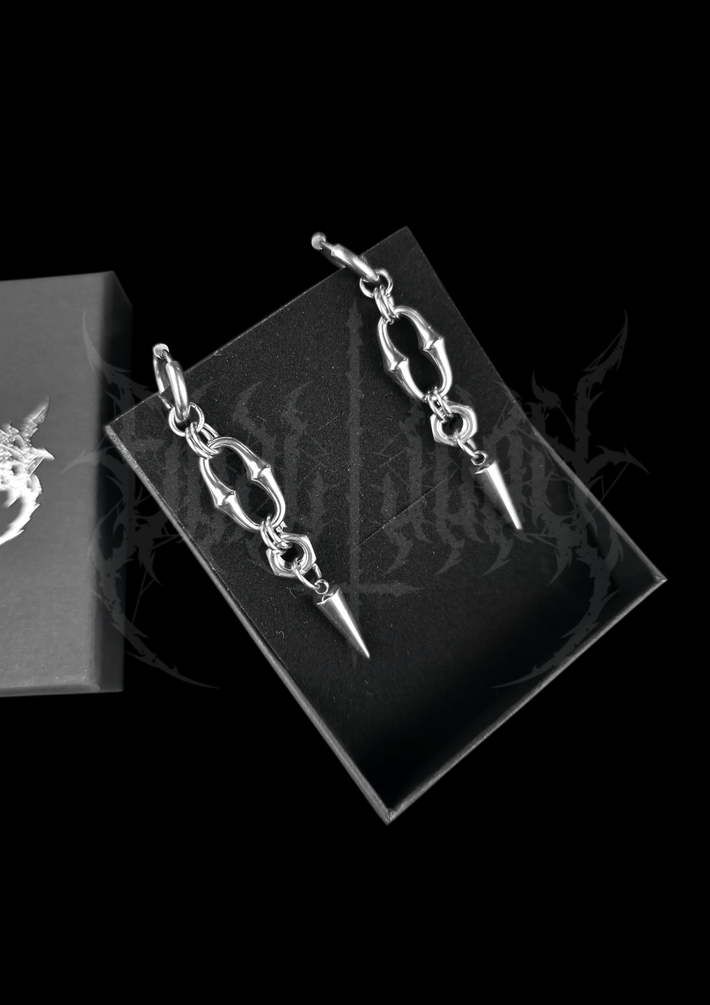 BOUCLES D'OREILLES "SLAUGHTERHOUSE"